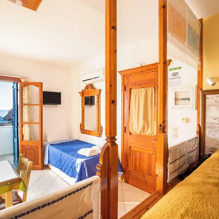 Hotell Archontiko And Foiníkion