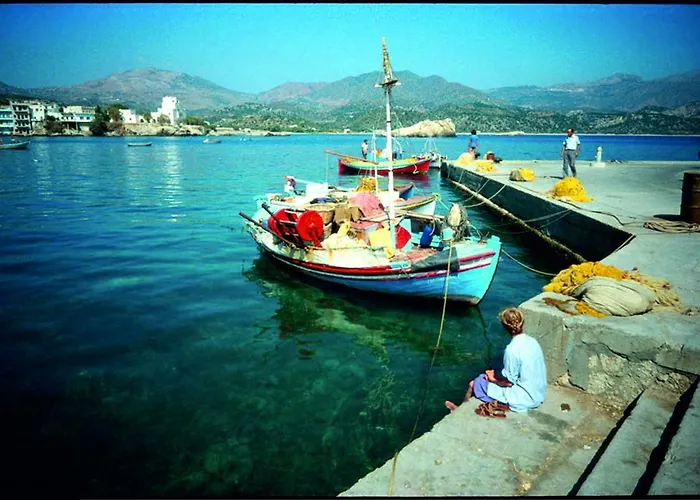 Arhontiko 3* Foiníkion